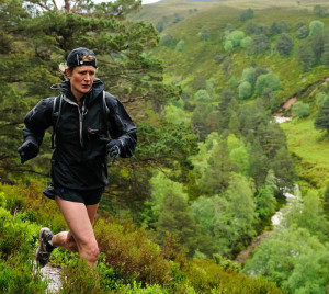 Unidentified trail runner. By Robin McConnell. Courtesy of Flickr.